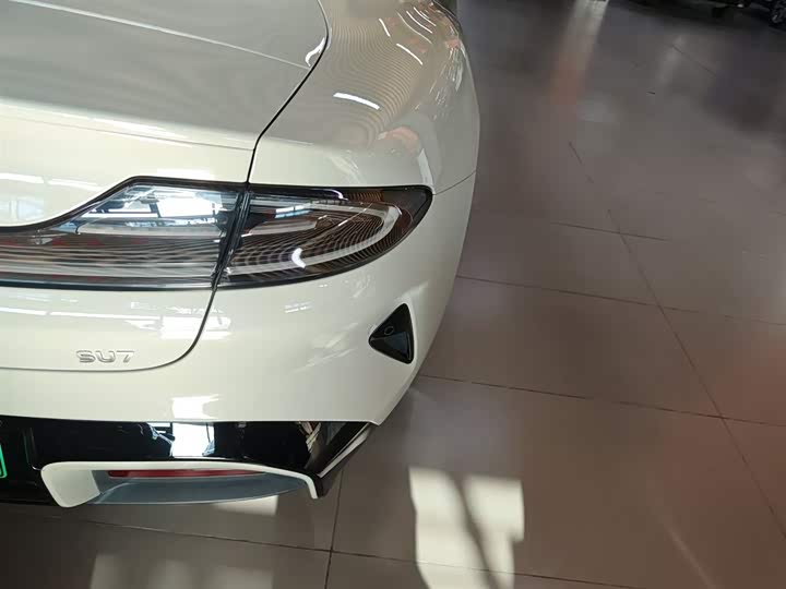 Фото 8 - Xiaomi SU7