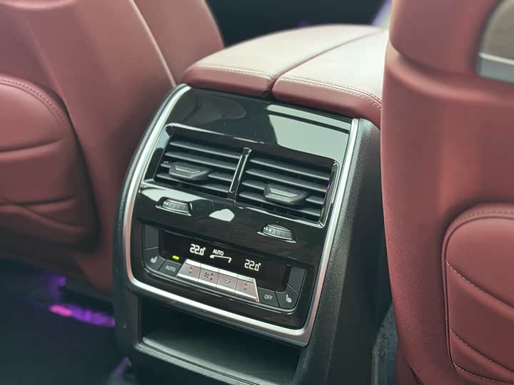 Фото 13 - BMW X5