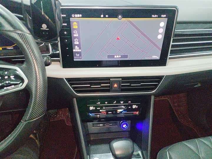 Фото 13 - Volkswagen Tiguan L Pro