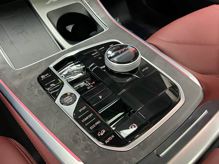 Фото 15 - BMW X5