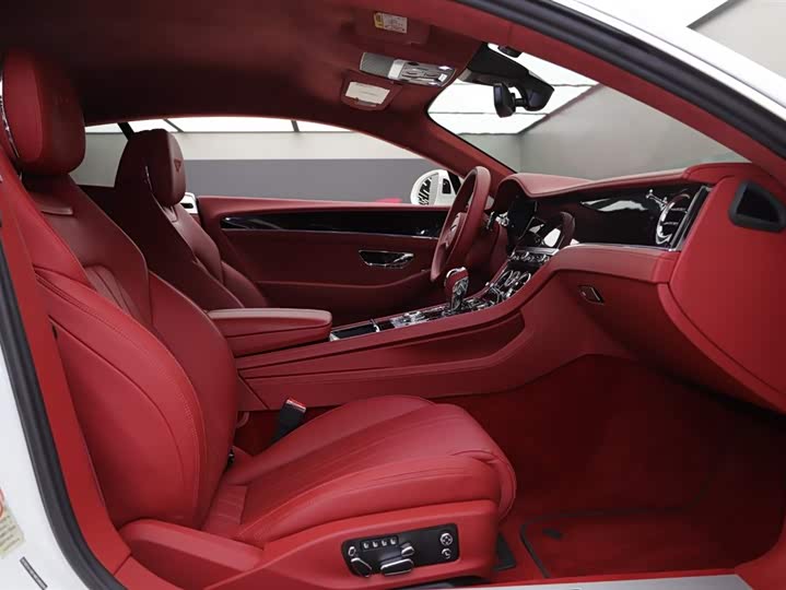 Фото 8 - Bentley Continental GT