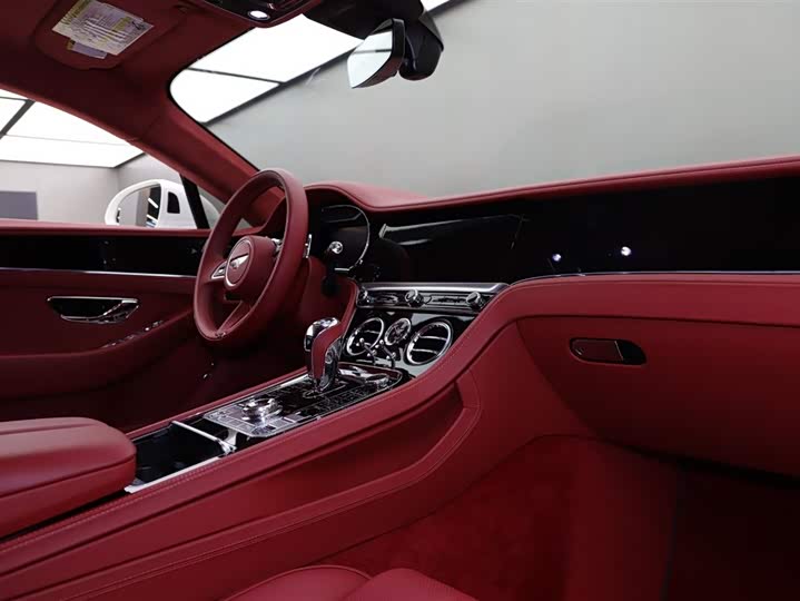 Фото 9 - Bentley Continental GT