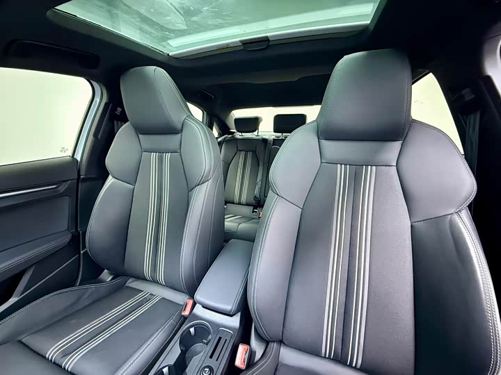 Фото 10 - Audi A3