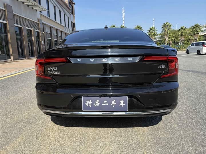 Фото 5 - Volvo S90