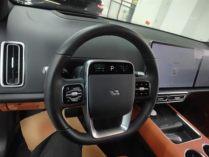 Фото 11 - LiXiang L7