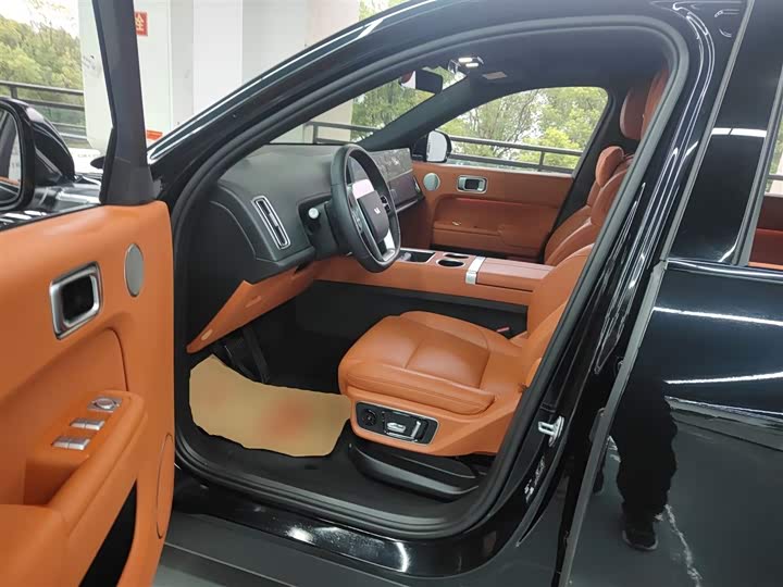 Фото 15 - LiXiang L7