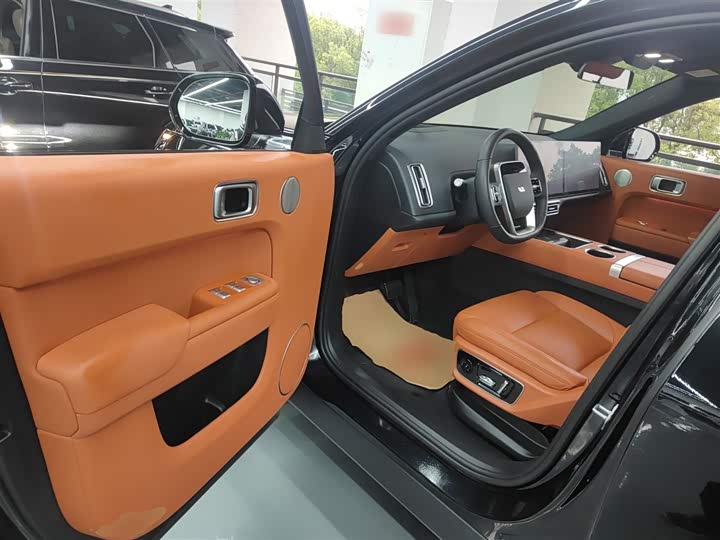 Фото 16 - LiXiang L7