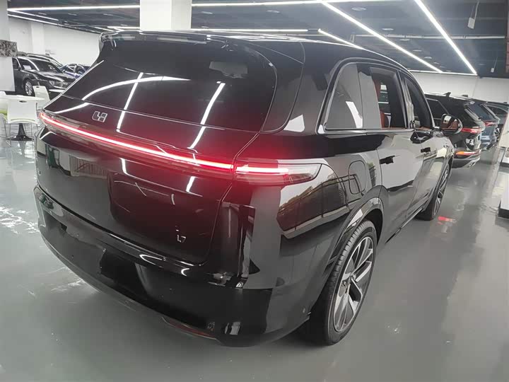 Фото 7 - LiXiang L7