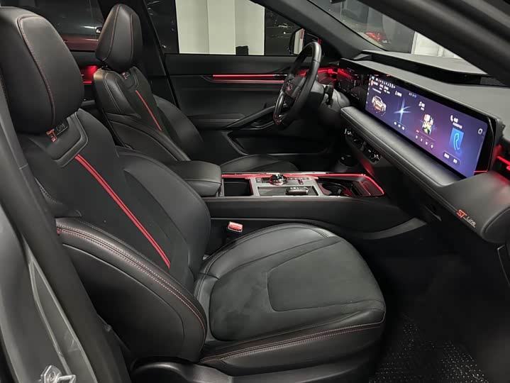 Фото 10 - Ford Mondeo