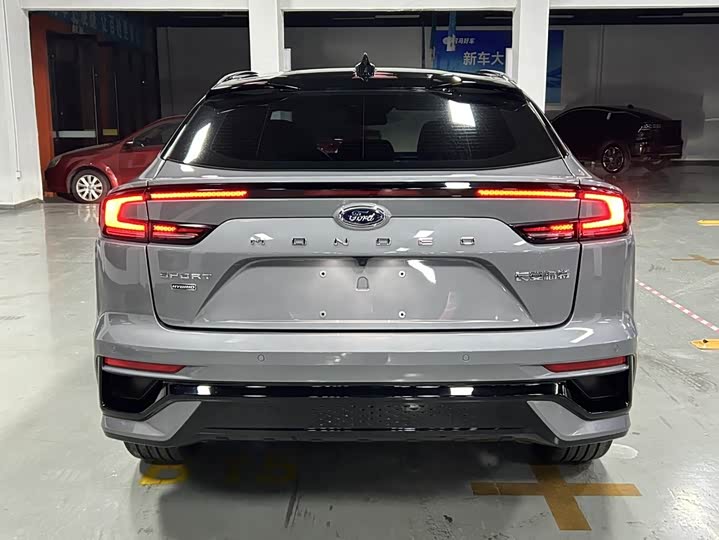 Фото 19 - Ford Mondeo