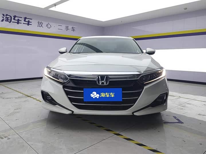 Фото 2 - Honda Accord