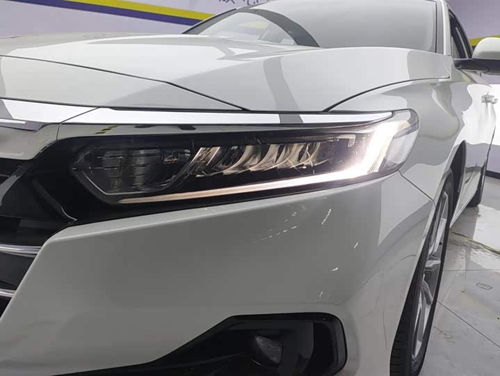 Фото 5 - Honda Accord