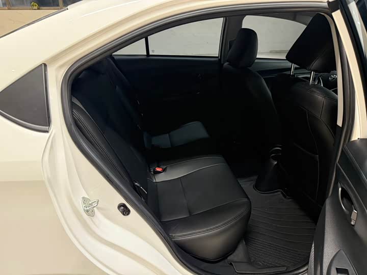 Фото 20 - Toyota Vios