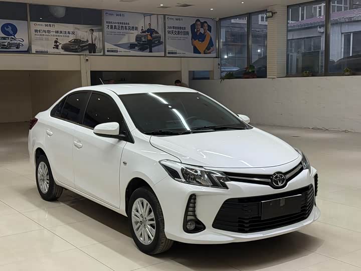 Фото 3 - Toyota Vios