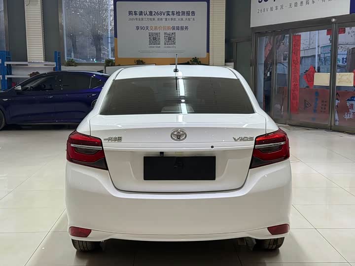 Фото 5 - Toyota Vios