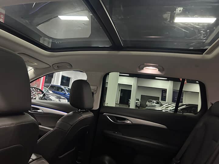 Фото 10 - Buick Envision Plus