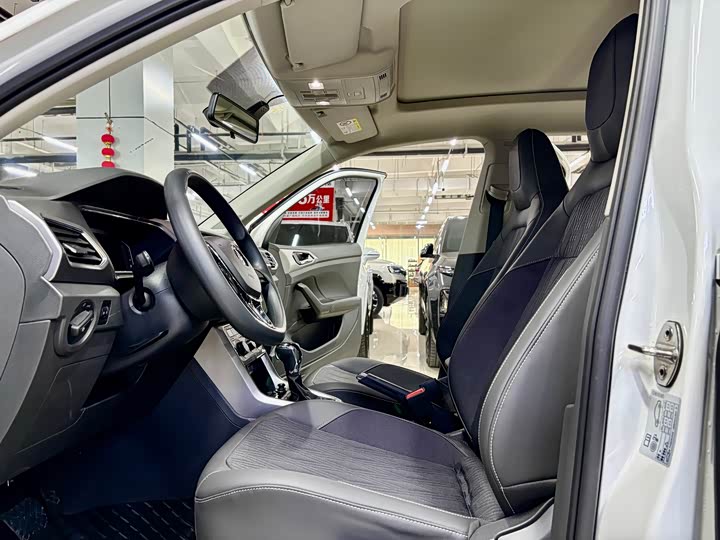 Фото 7 - Volkswagen T-Cross