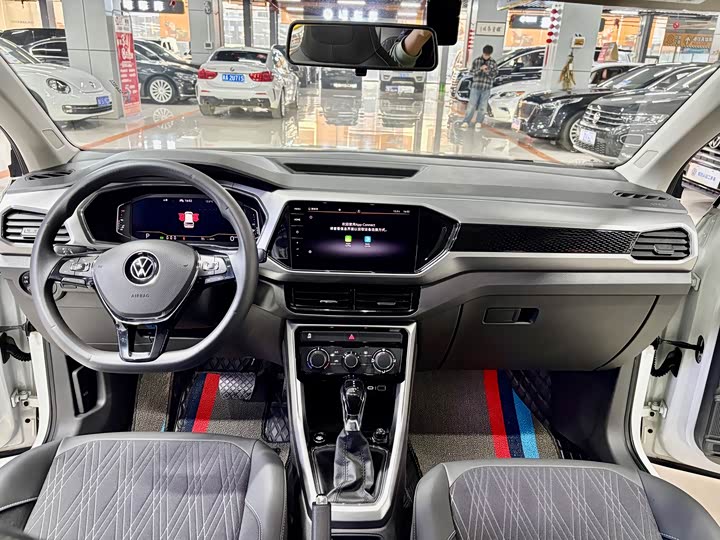Фото 8 - Volkswagen T-Cross
