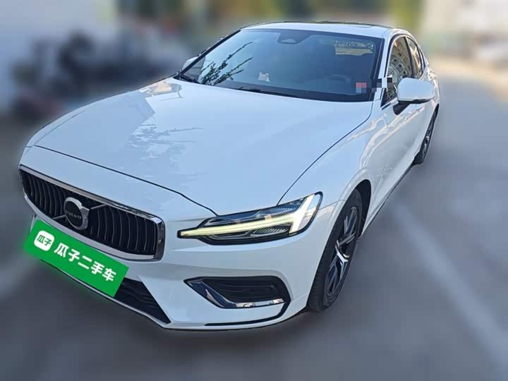 Фото 1 - Volvo S60