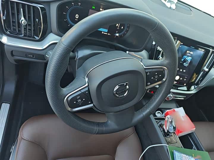 Фото 3 - Volvo S60