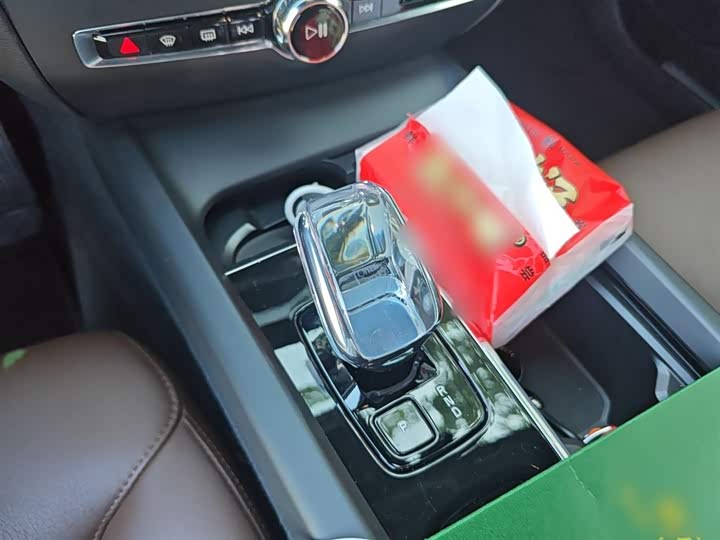 Фото 7 - Volvo S60