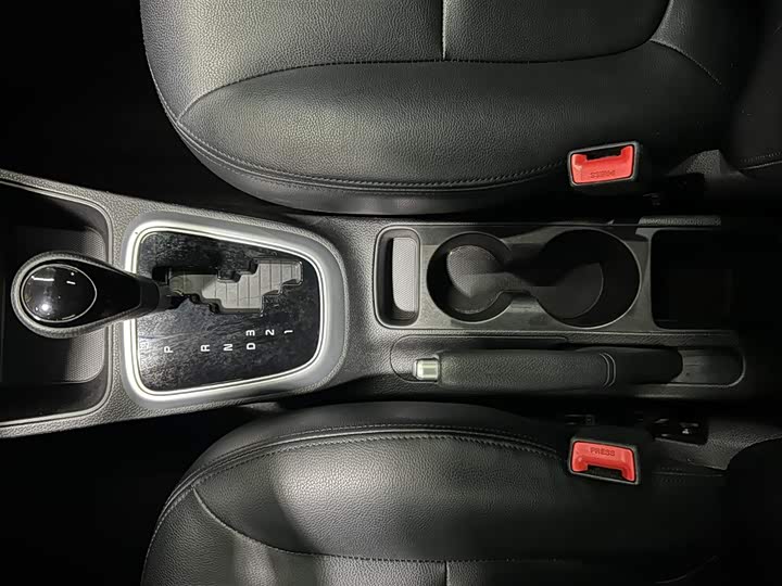 Фото 13 - Kia Pegas