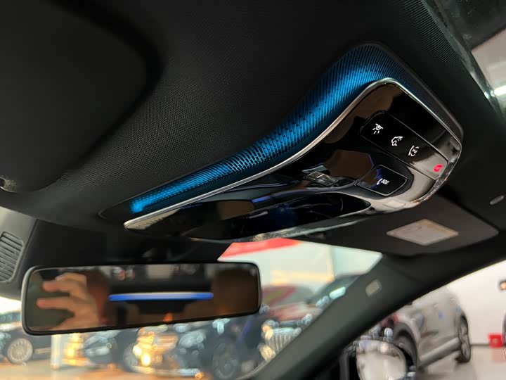 Фото 15 - Mercedes-Benz E-Class