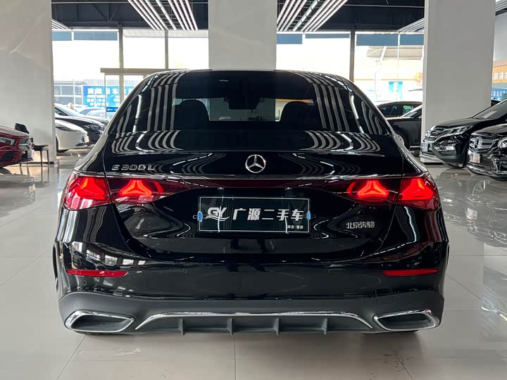 Фото 5 - Mercedes-Benz E-Class