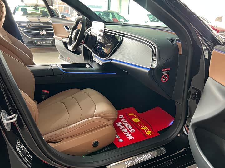 Фото 9 - Mercedes-Benz E-Class