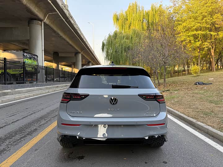 Фото 6 - Volkswagen Golf