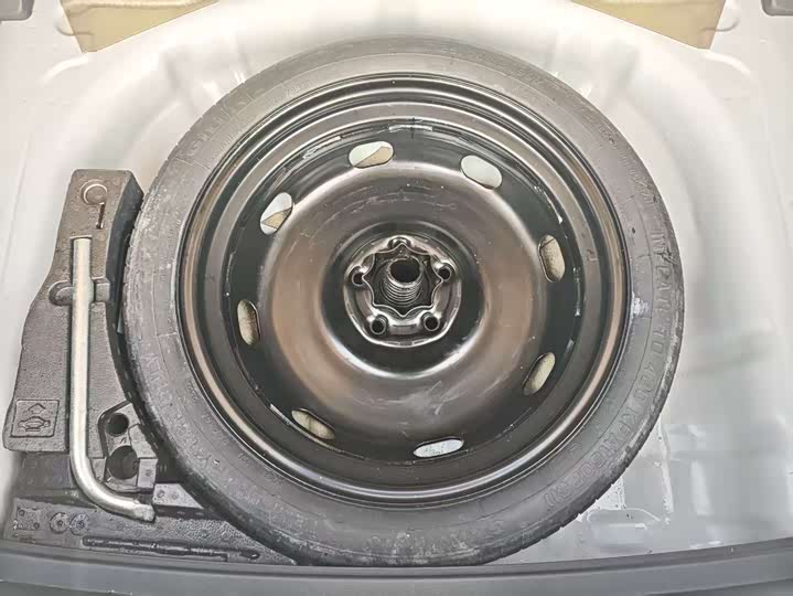 Фото 10 - Volkswagen T-Roc