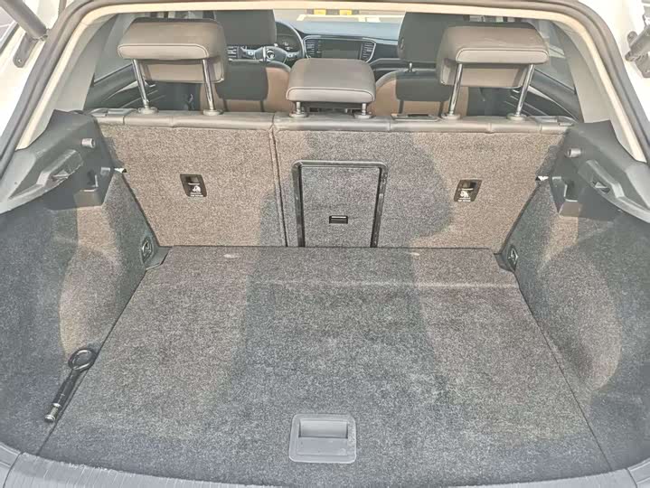 Фото 11 - Volkswagen T-Roc