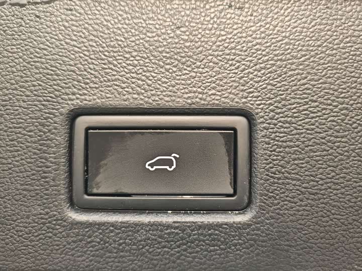 Фото 12 - Volkswagen T-Roc