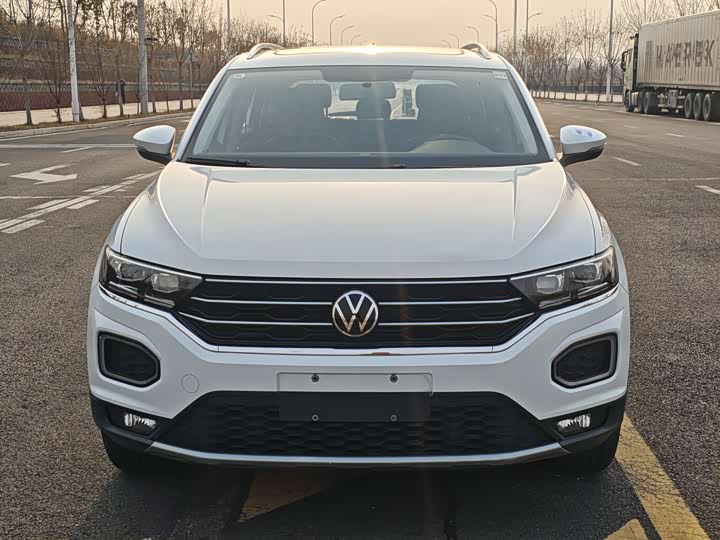 Фото 2 - Volkswagen T-Roc