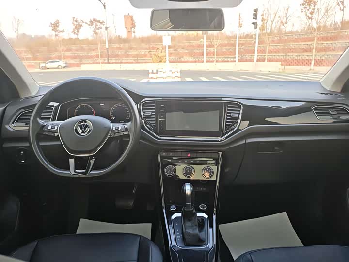 Фото 7 - Volkswagen T-Roc