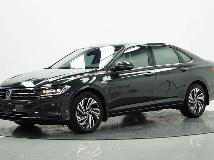 Фото 1 - Volkswagen Sagitar L