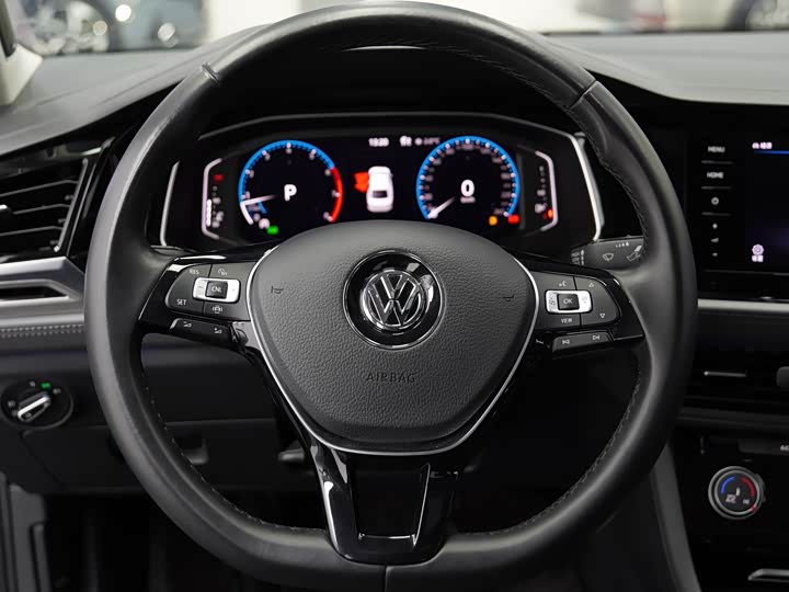 Фото 13 - Volkswagen Sagitar L