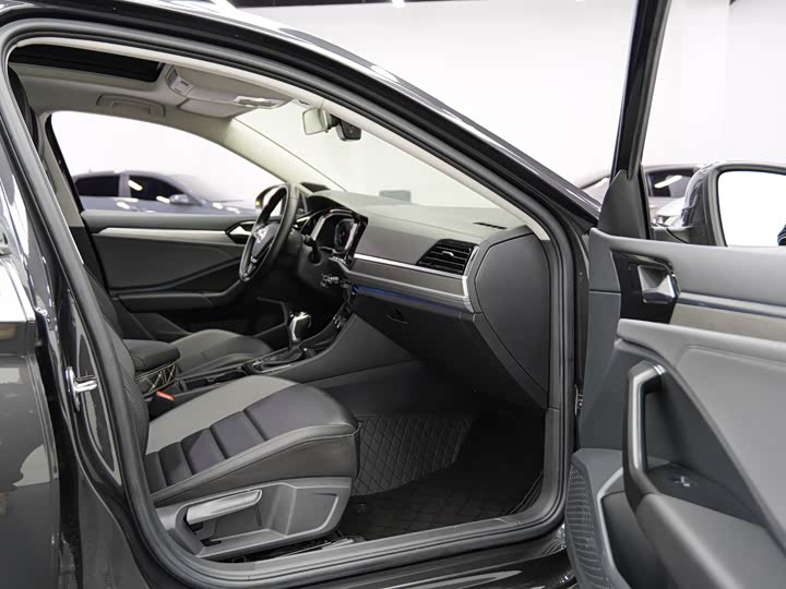 Фото 20 - Volkswagen Sagitar L