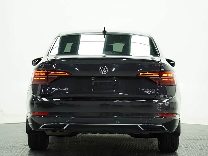 Фото 4 - Volkswagen Sagitar L