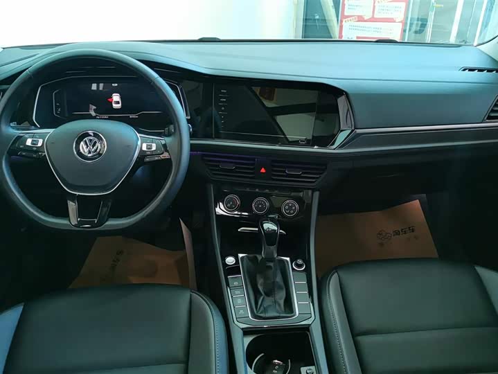 Фото 12 - Volkswagen Sagitar L