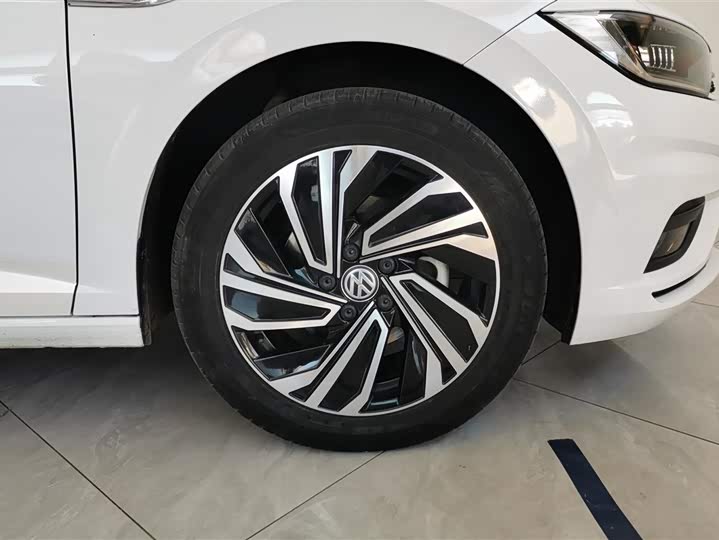 Фото 6 - Volkswagen Sagitar L