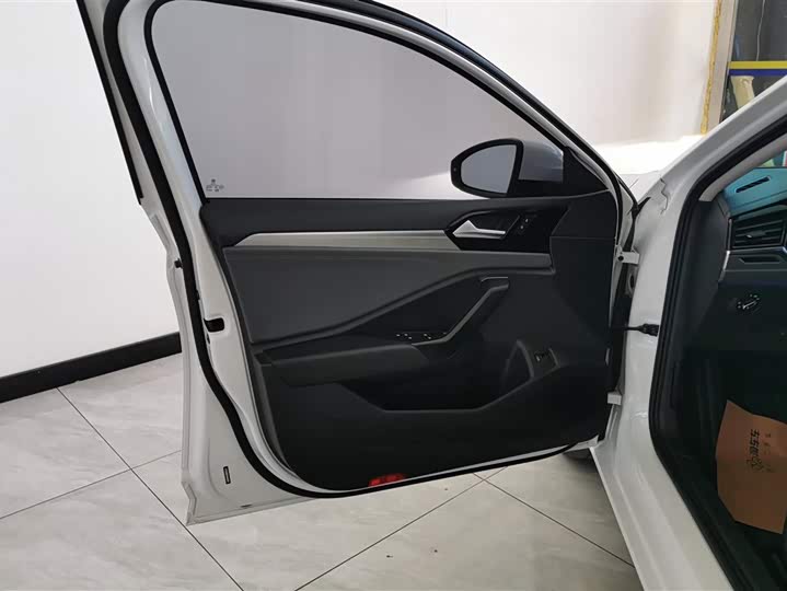 Фото 7 - Volkswagen Sagitar L