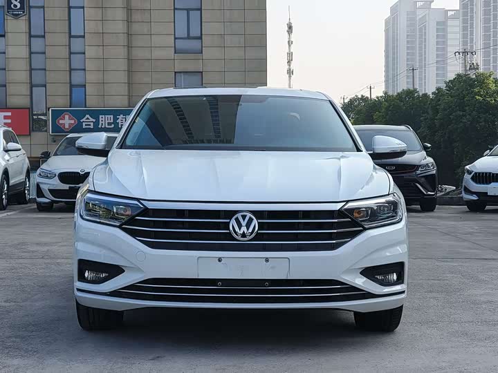 Фото 2 - Volkswagen Sagitar L