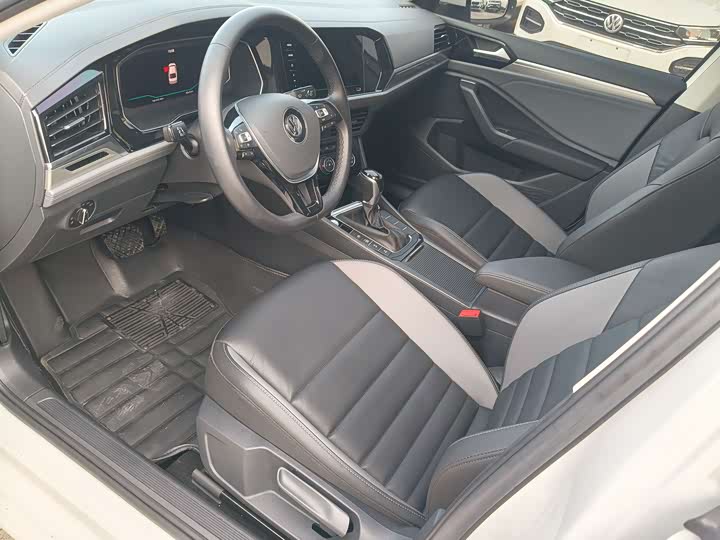 Фото 4 - Volkswagen Sagitar L