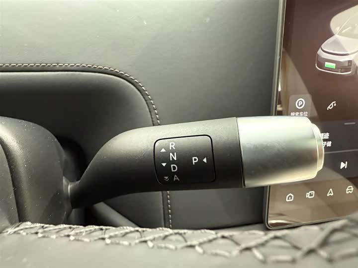 Фото 23 - LiXiang L9