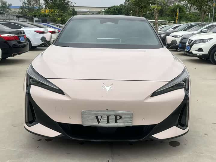 Фото 2 - BAIC Arcfox Alpha S5