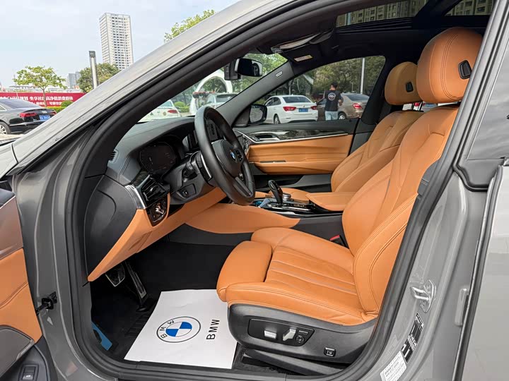 Фото 14 - BMW 6 Series GT