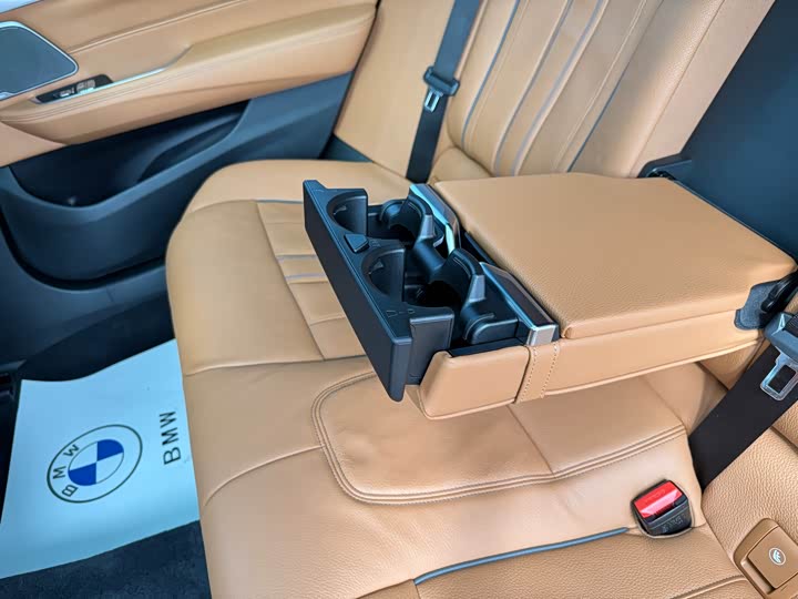 Фото 22 - BMW 6 Series GT