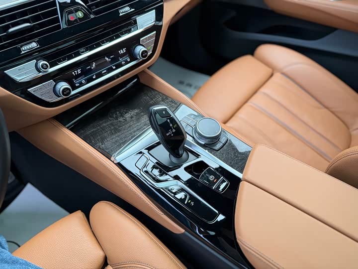 Фото 28 - BMW 6 Series GT