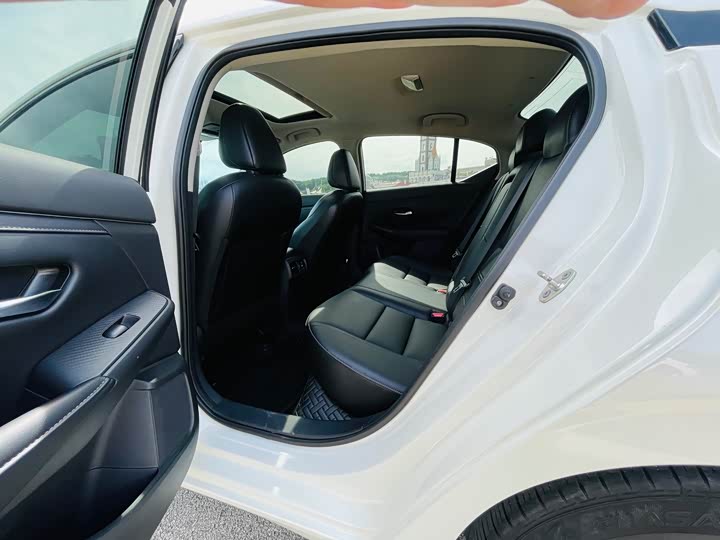 Фото 20 - Nissan Sylphy